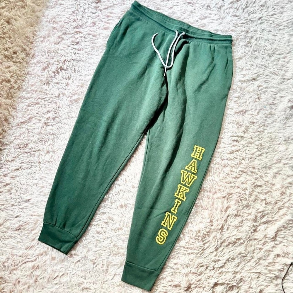 Hawkins Stranger Things Hellfire Club Lounge Sweatpants Mens L Retro Varsity PJs